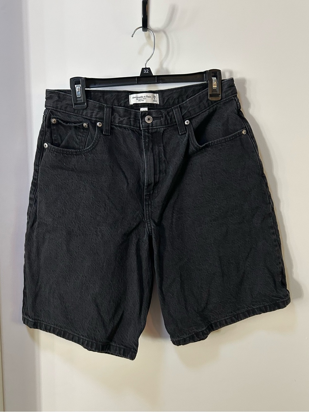 Abercrombie & Fitch Curve Love Loose Mid Rise Short Size 28/6